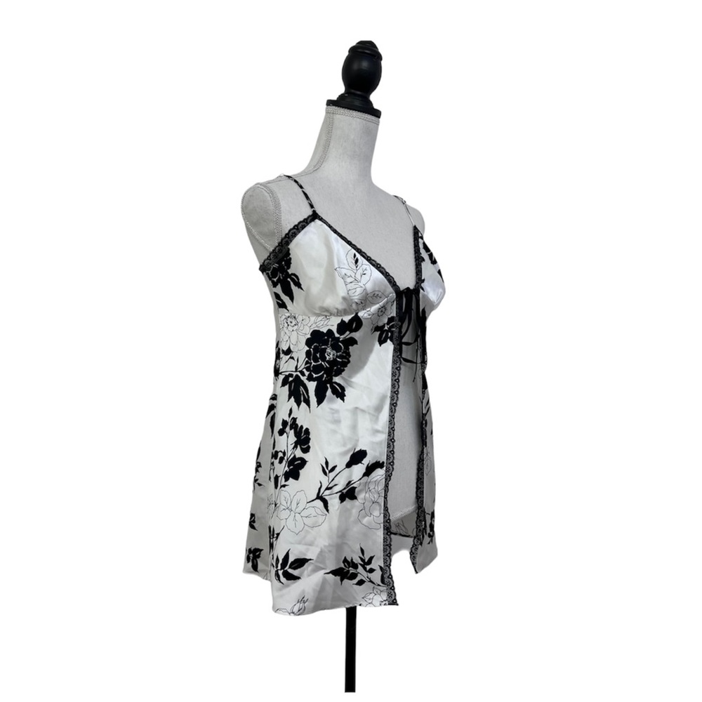 Victoria’s Secret White Satin Floral Babydoll - Picture 2 of 6